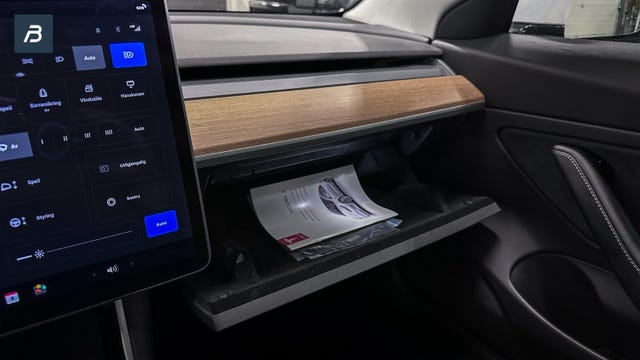 2019 TESLA MODEL 3 - 49