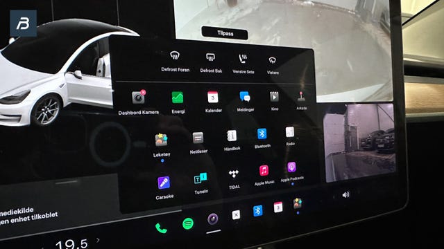 2019 TESLA MODEL 3 - 46