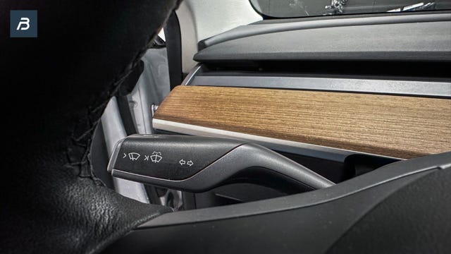 2019 TESLA MODEL 3 - 28