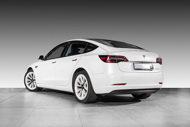 LRW3E7EK4MC341324 2021 TESLA MODEL 3-5