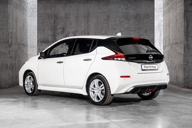 2022 NISSAN LEAF - 8