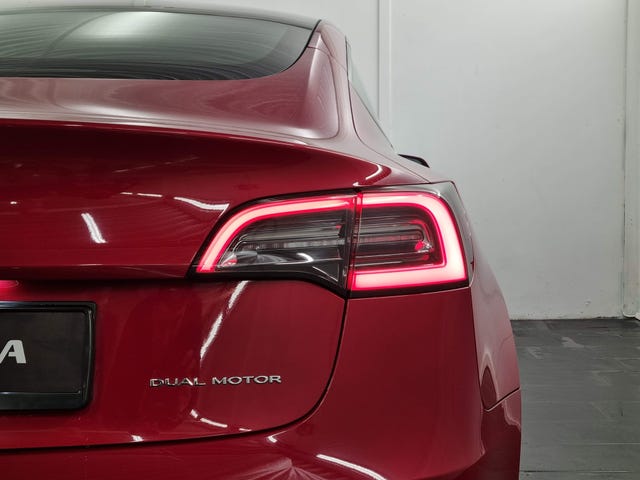 2021 TESLA MODEL 3 - 12