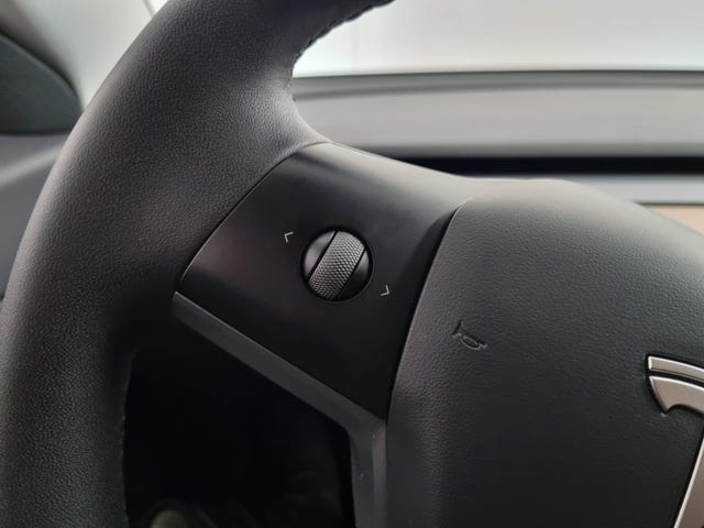 2021 TESLA MODEL 3 - 25