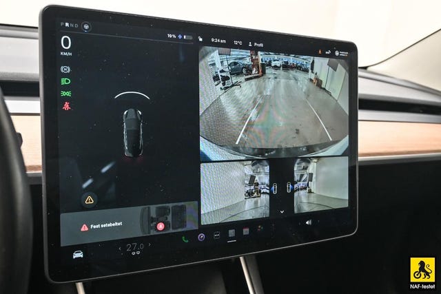 2019 TESLA MODEL 3 - 25