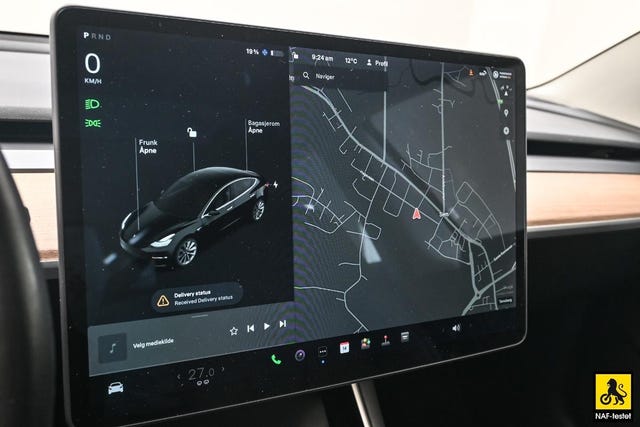 2019 TESLA MODEL 3 - 23