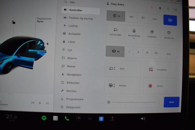 2021 TESLA MODEL 3 - 15