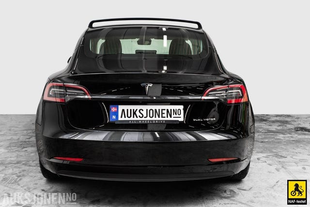 5YJ3E7EB6KF225044 2019 TESLA MODEL 3-4
