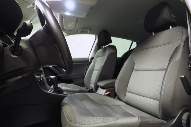 WVWZZZAUZKW904953 2019 VOLKSWAGEN GOLF-3