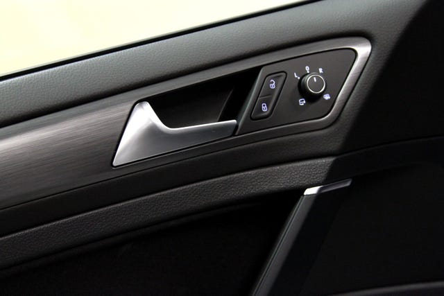 2019 VOLKSWAGEN GOLF - 13