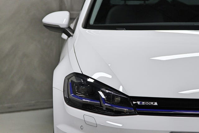 2019 VOLKSWAGEN GOLF - 17