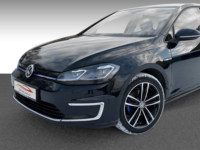 WVWZZZAUZJW901915 2018 VOLKSWAGEN GOLF-2