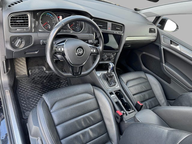 2018 VOLKSWAGEN GOLF - 11