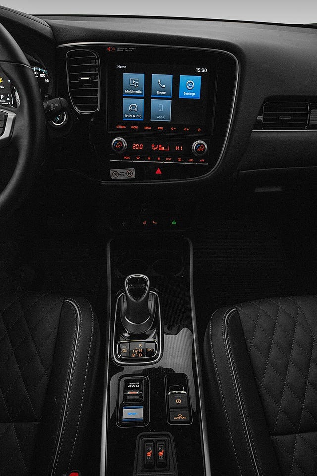 2020 MITSUBISHI OUTLANDER - 13
