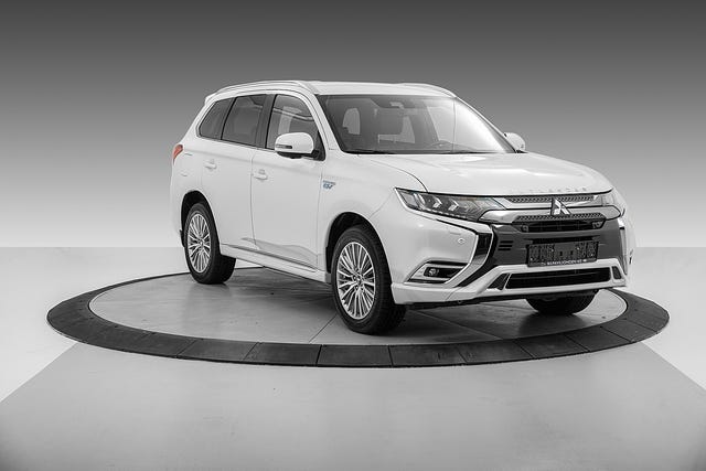 JMBXDGG3WLZ025972 2020 MITSUBISHI OUTLANDER-3