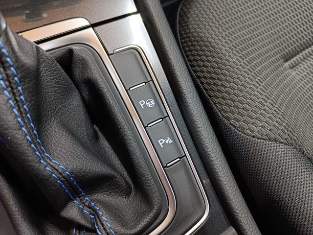 2018 VOLKSWAGEN GOLF - 41