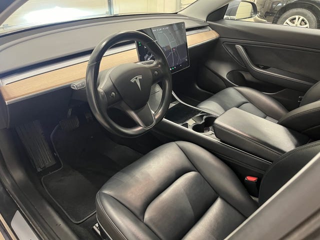 2019 TESLA MODEL 3 - 8