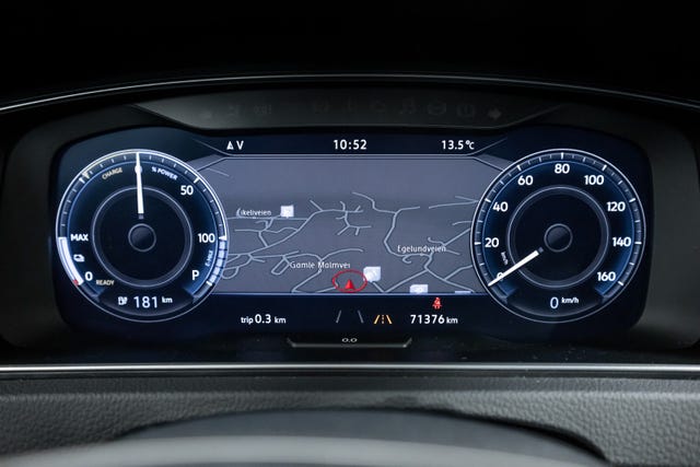 2019 VOLKSWAGEN GOLF - 10