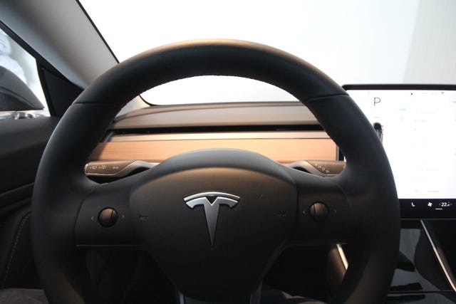 2019 TESLA MODEL 3 - 17
