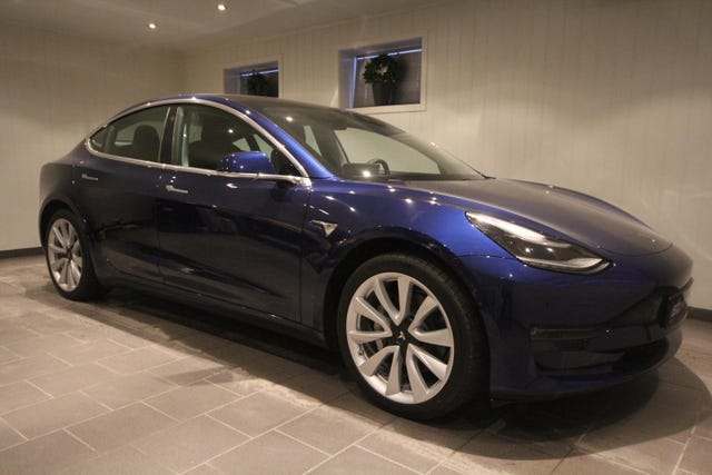 5YJ3E7EB4KF202362 2019 TESLA MODEL 3-0