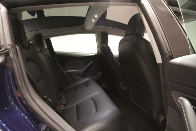 2019 TESLA MODEL 3 - 10