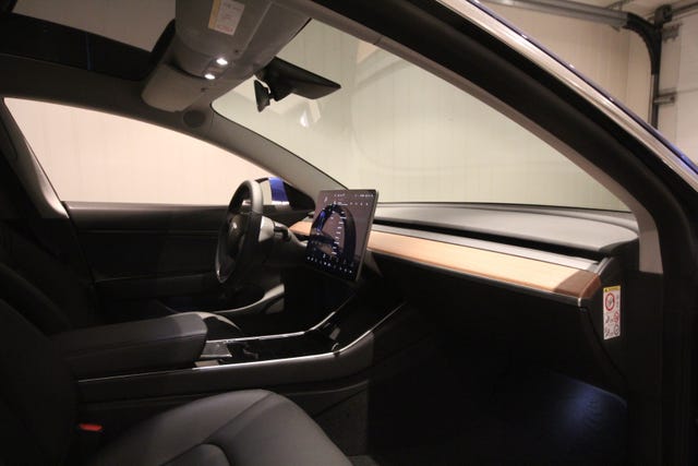 2019 TESLA MODEL 3 - 9