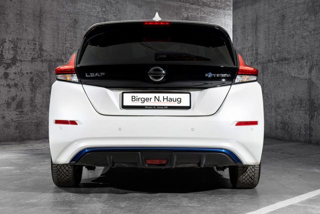 2022 NISSAN LEAF - 8
