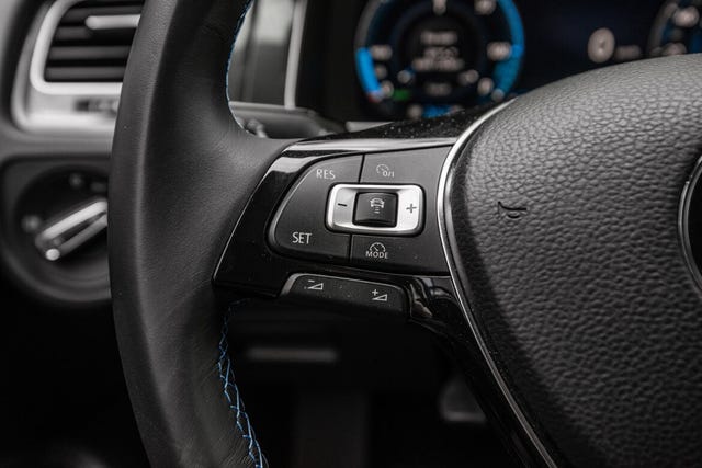 2018 VOLKSWAGEN GOLF - 14