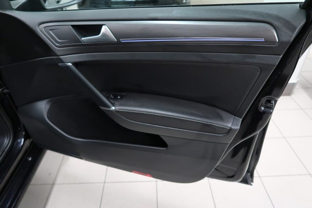 2018 VOLKSWAGEN GOLF - 35