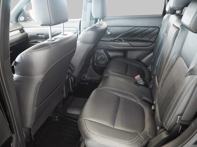 2020 MITSUBISHI OUTLANDER - 7