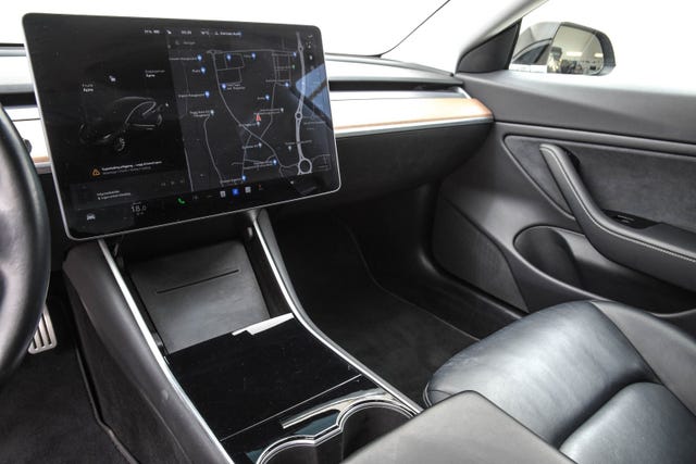 2019 TESLA MODEL 3 - 15