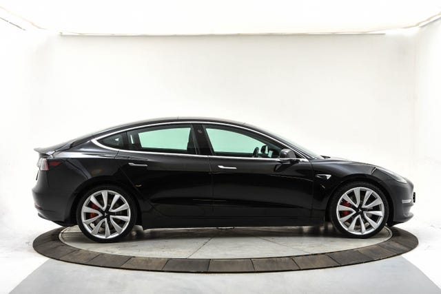 5YJ3E7EB6KF207742 2019 TESLA MODEL 3-4
