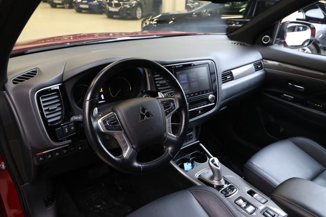 2020 MITSUBISHI OUTLANDER - 25