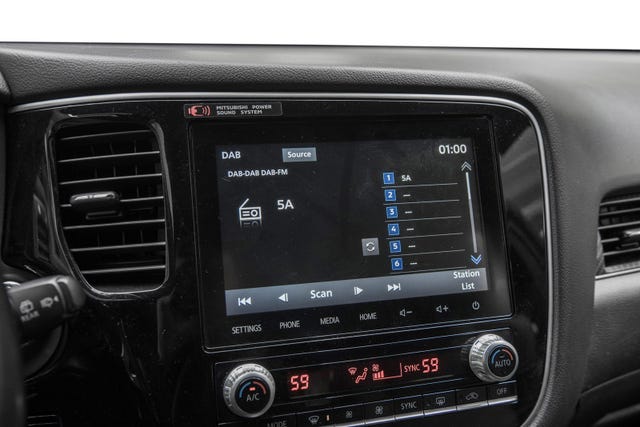 2020 MITSUBISHI OUTLANDER - 18
