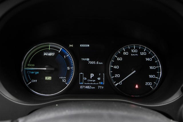 2020 MITSUBISHI OUTLANDER - 23