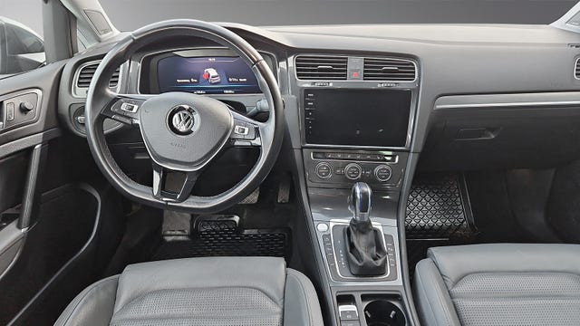 2018 VOLKSWAGEN GOLF - 10