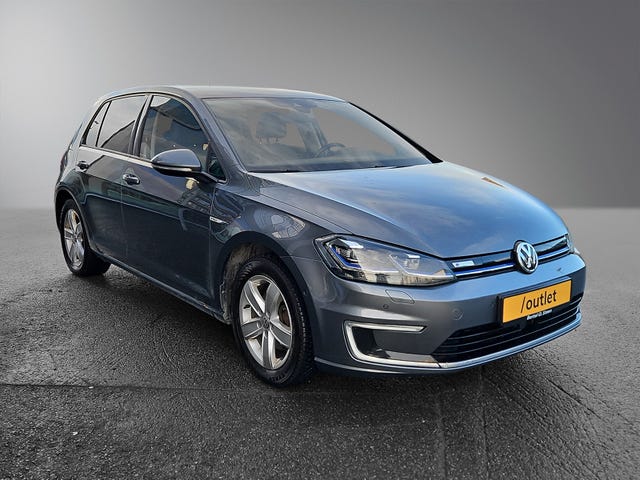 WVWZZZAUZJW904222 2018 VOLKSWAGEN GOLF-3