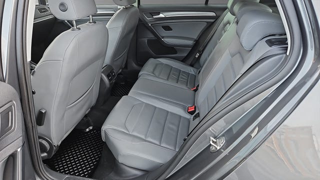2018 VOLKSWAGEN GOLF - 9