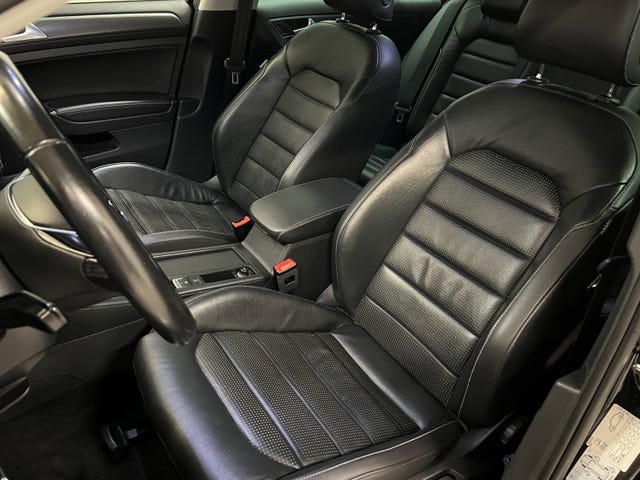 2019 VOLKSWAGEN GOLF - 21
