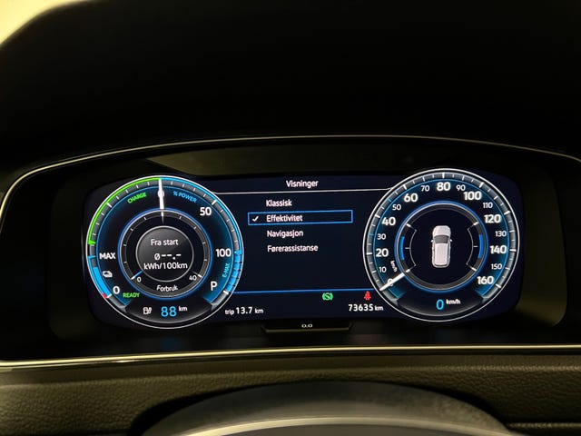 2019 VOLKSWAGEN GOLF - 32