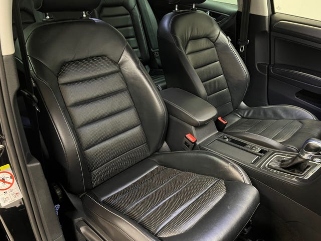 2019 VOLKSWAGEN GOLF - 25