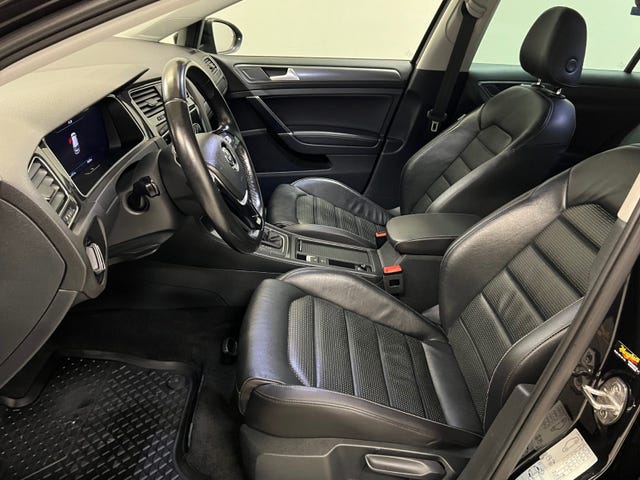 2019 VOLKSWAGEN GOLF - 20