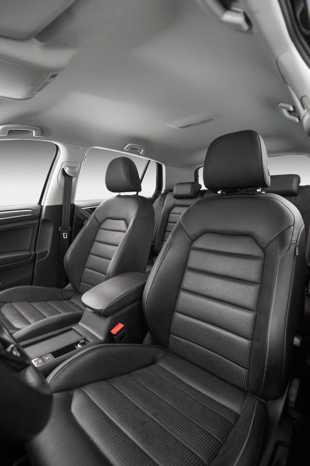2019 VOLKSWAGEN GOLF - 26