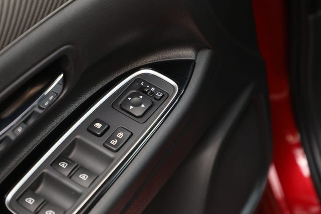 2020 MITSUBISHI OUTLANDER - 28