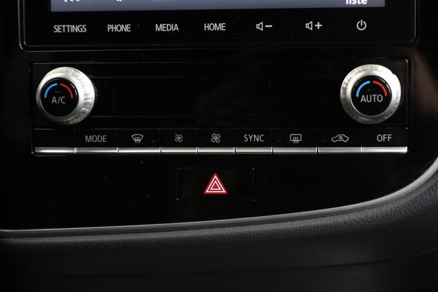 2020 MITSUBISHI OUTLANDER - 20