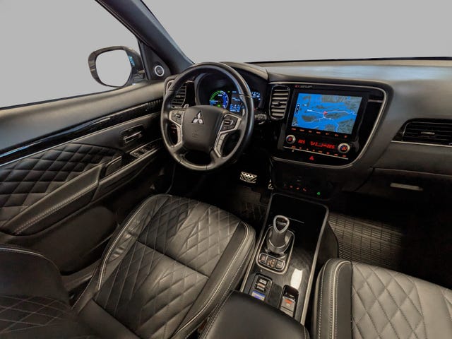 2020 MITSUBISHI OUTLANDER - 18