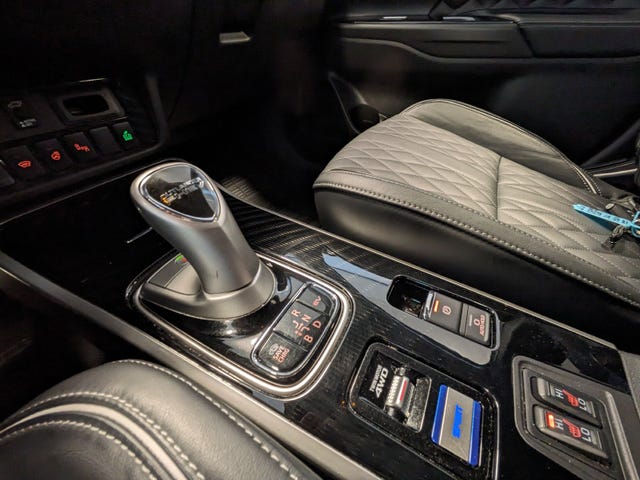 2020 MITSUBISHI OUTLANDER - 14