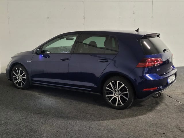 2018 VOLKSWAGEN GOLF - 8