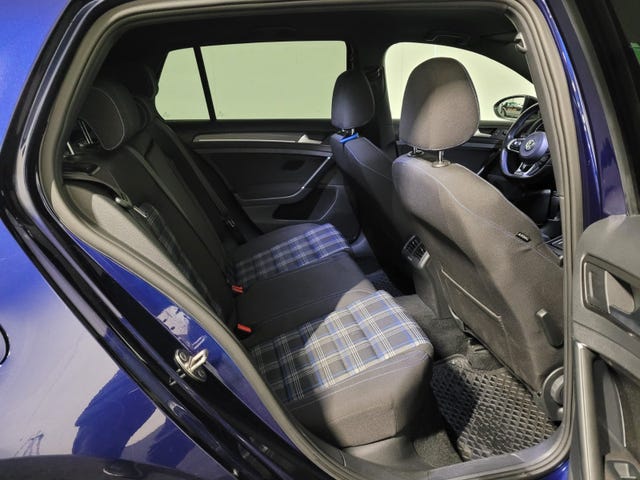 2018 VOLKSWAGEN GOLF - 20