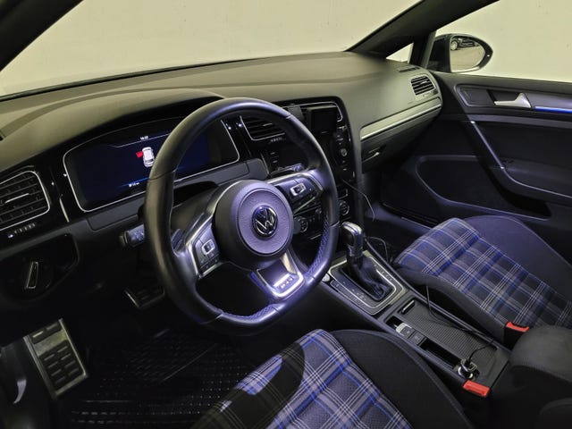 2018 VOLKSWAGEN GOLF - 12