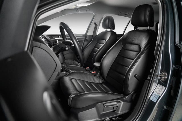 2019 VOLKSWAGEN GOLF - 17